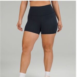 Lululemon Wunder Train High-Rise Contour Fit 4” Short